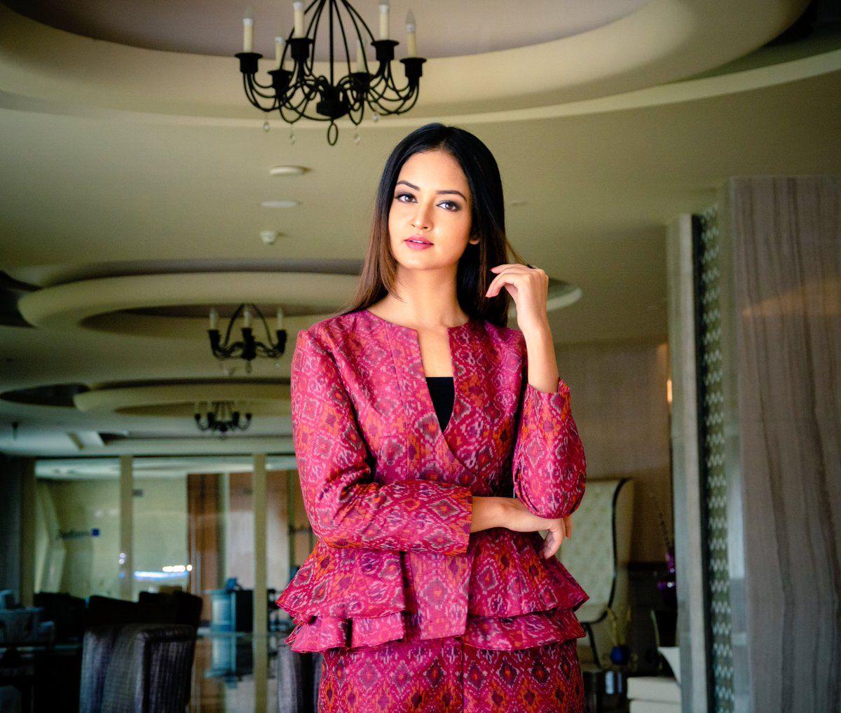 Shanvi Srivastava Latest 2018 Photoshoot Stills