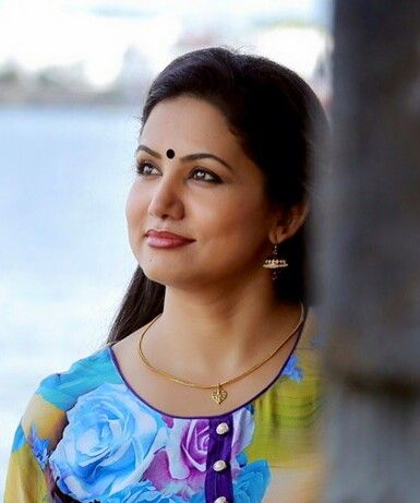 Sheelu Abraham Photos