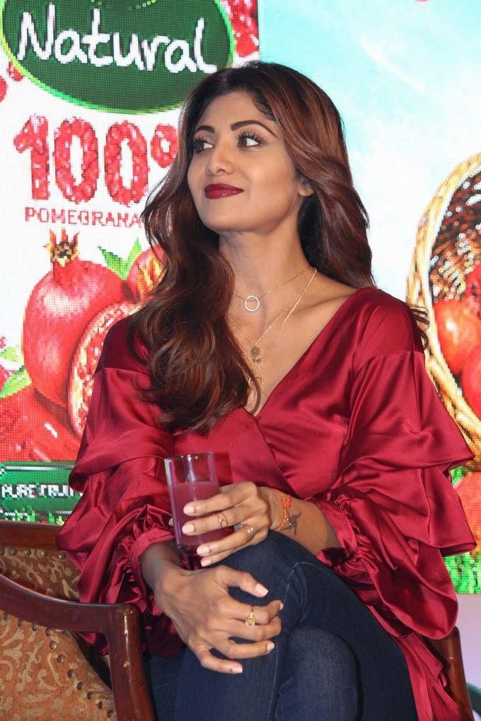 Shilpa Shetty Stills At B Natural Fruits Beverages Launch