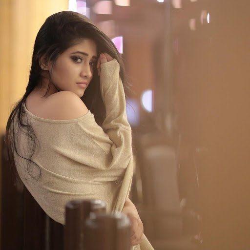 Shivangi Joshi's Fashion will make you go shopping instantly