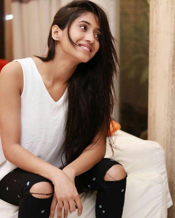 Shivangi Joshi's Fashion will make you go shopping instantly