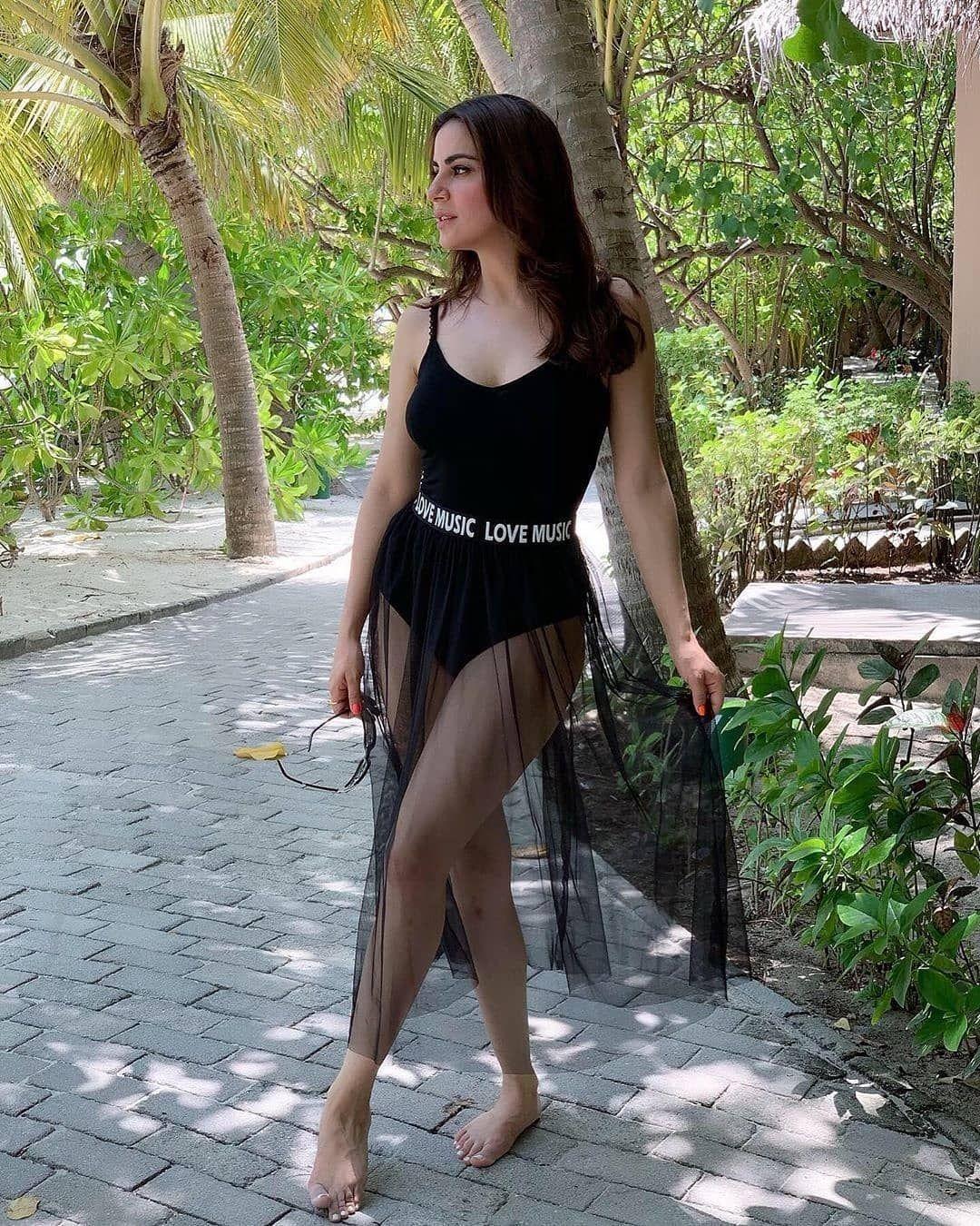 Shraddha Arya in Bikini