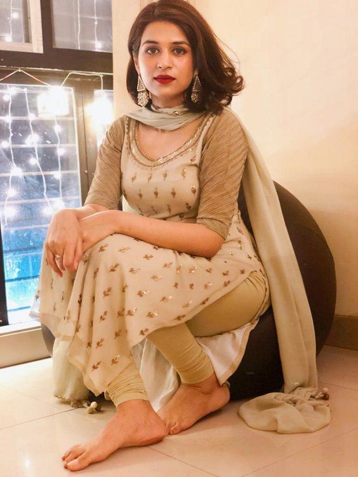 Shraddha Das Instagram Recent New Stills