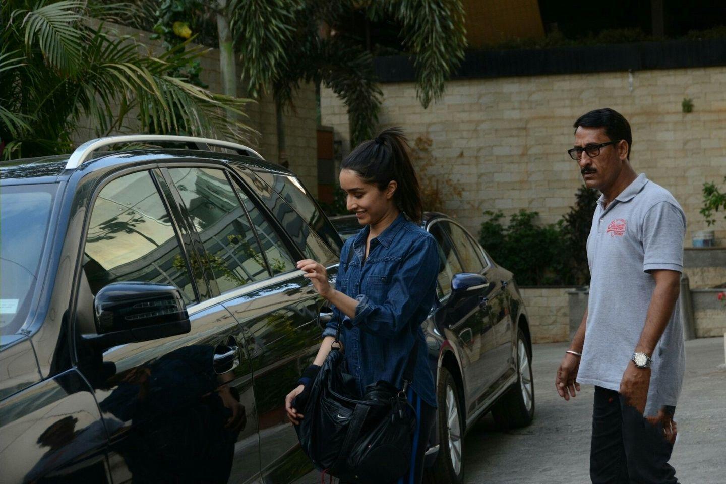 Shraddha Kapoor spotted outside 'Saaho' shooting spot in Mumbai