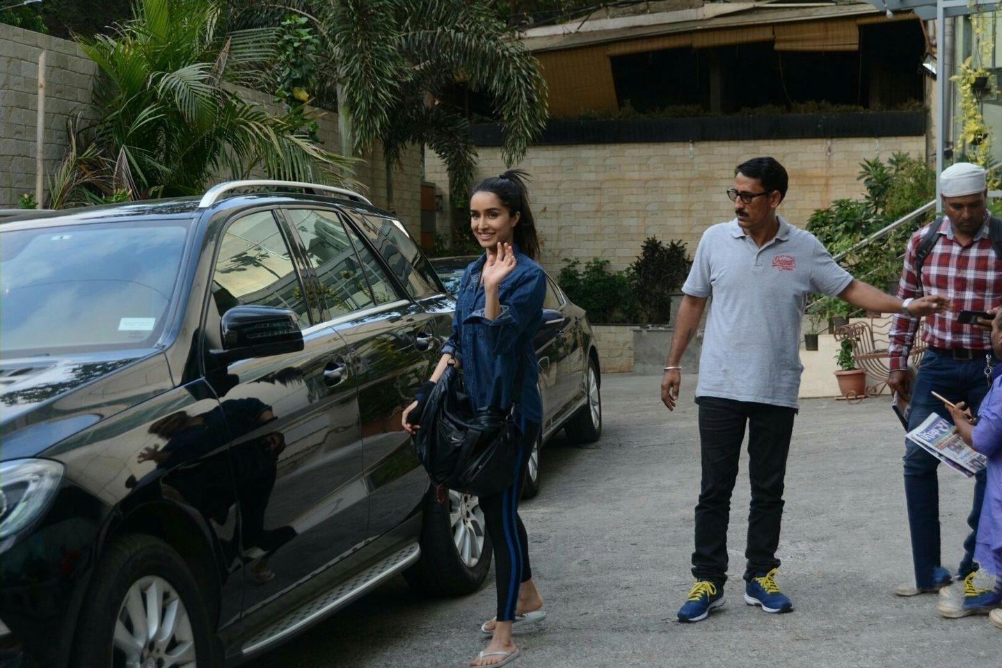 Shraddha Kapoor spotted outside 'Saaho' shooting spot in Mumbai