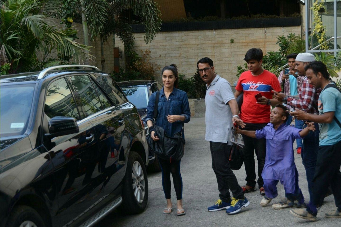 Shraddha Kapoor spotted outside 'Saaho' shooting spot in Mumbai