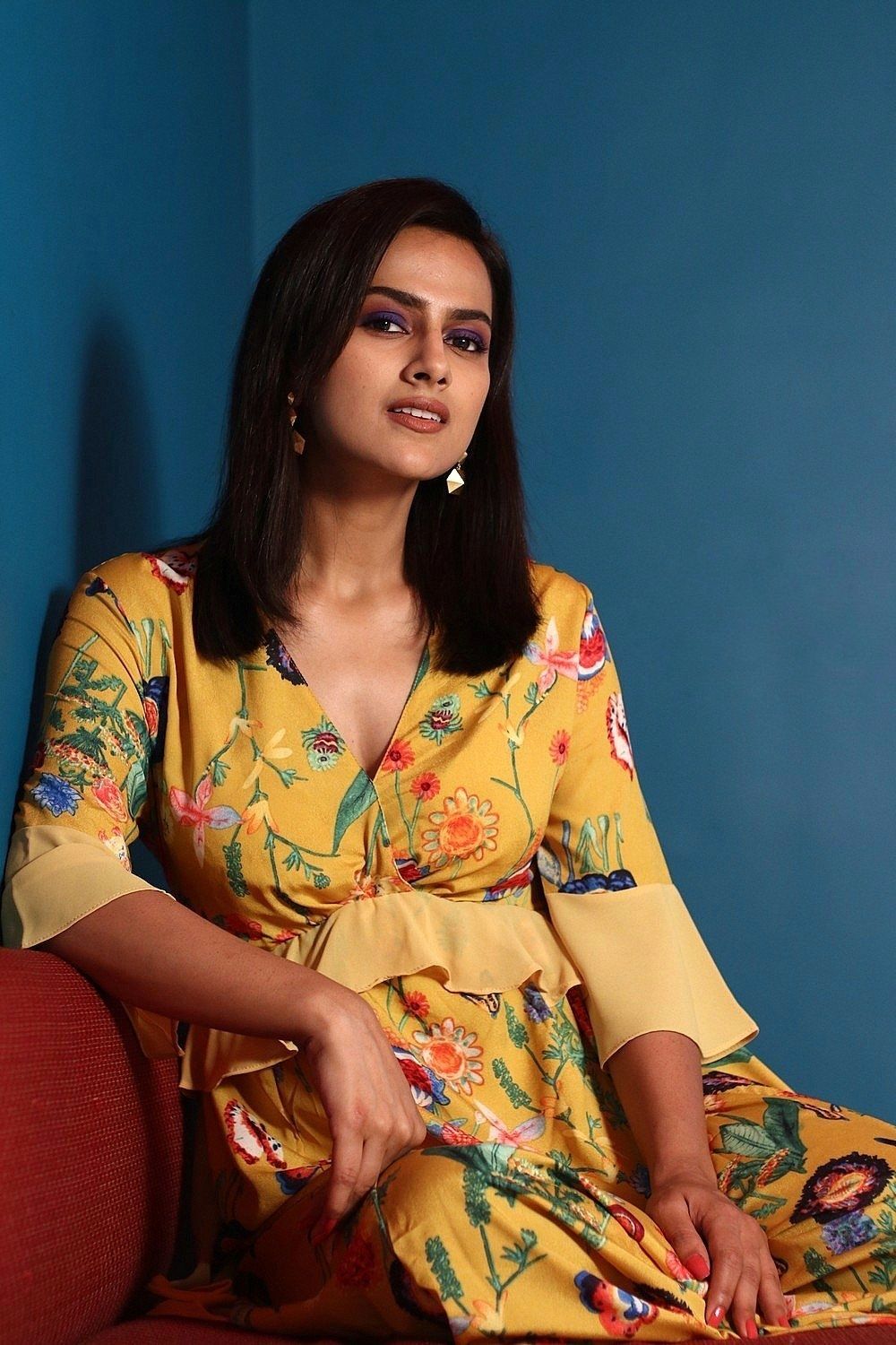 Shraddha Srinath Latest HD Photos
