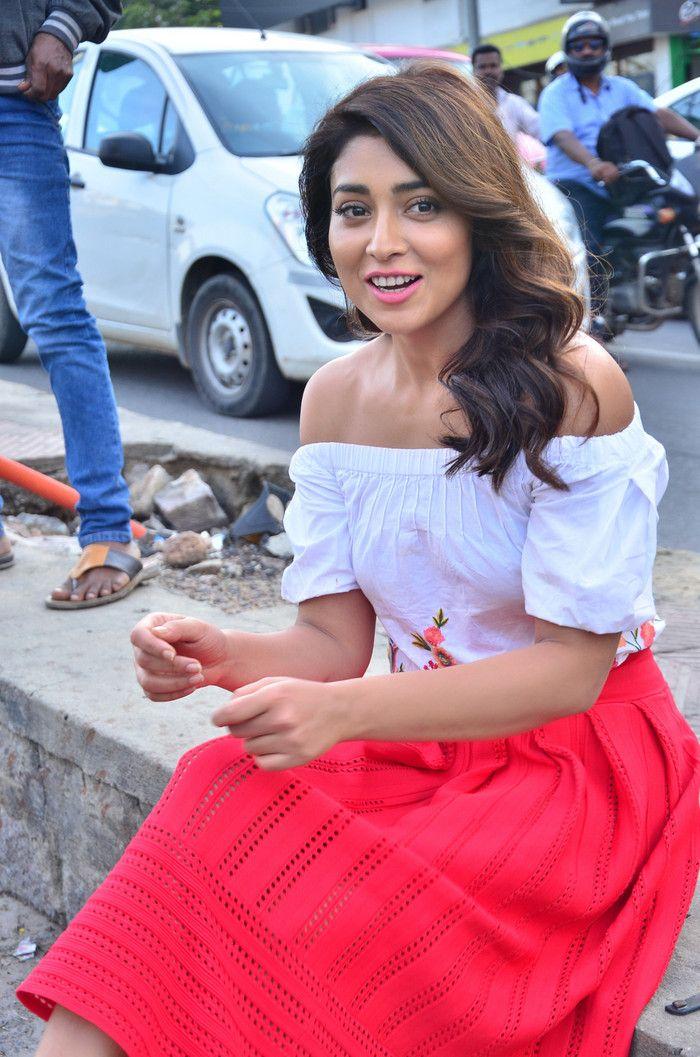 Shriya Saran Latest Photo Stills 2017