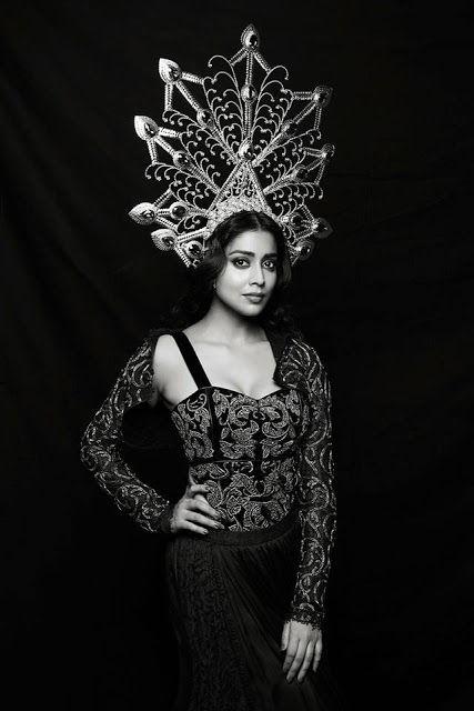 Shriya Saran Latest Photoshoot Stills September 2017