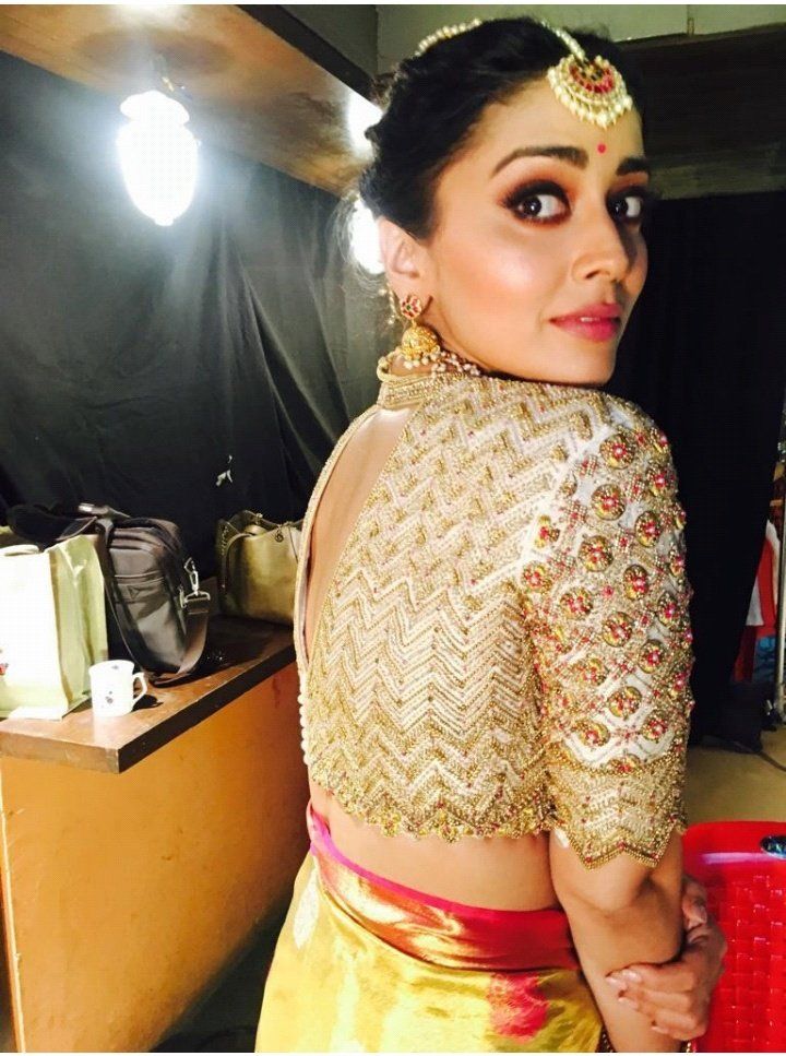 Shriya Saran New Photo Pictures