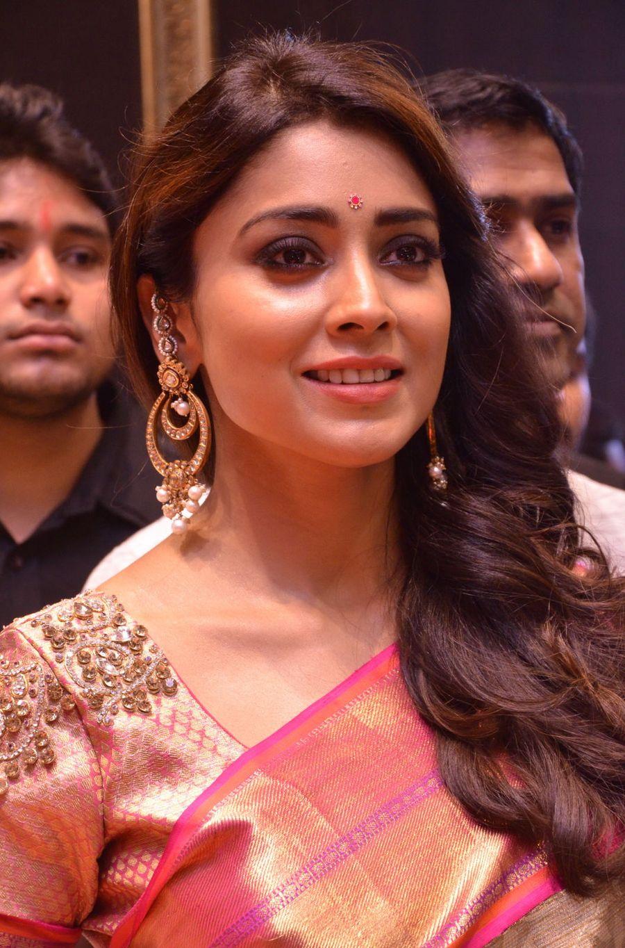 Shriya Saran Stills At VRK Silks Showroom Launch