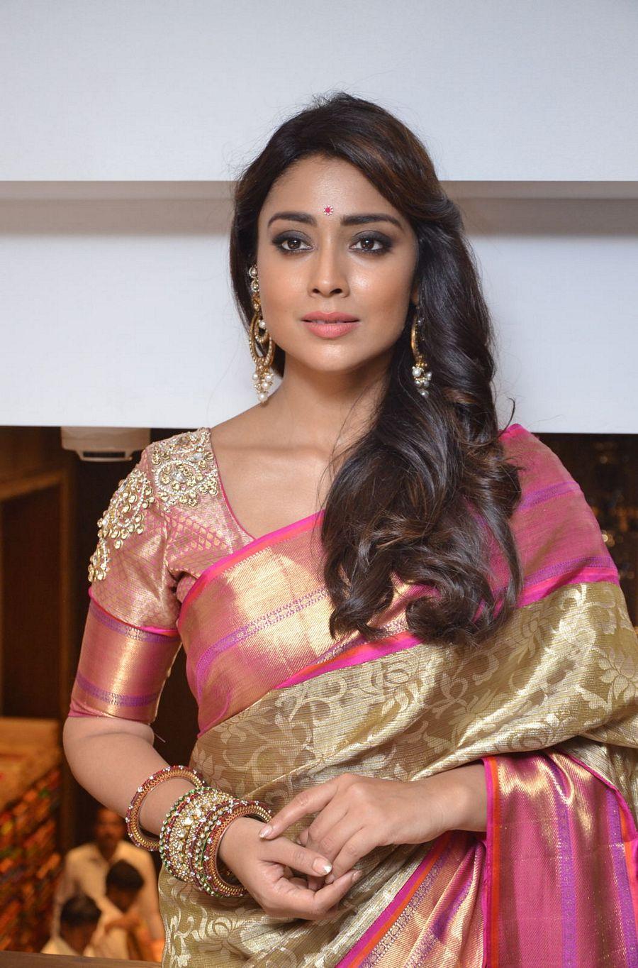 Shriya Saran Stills At VRK Silks Showroom Launch