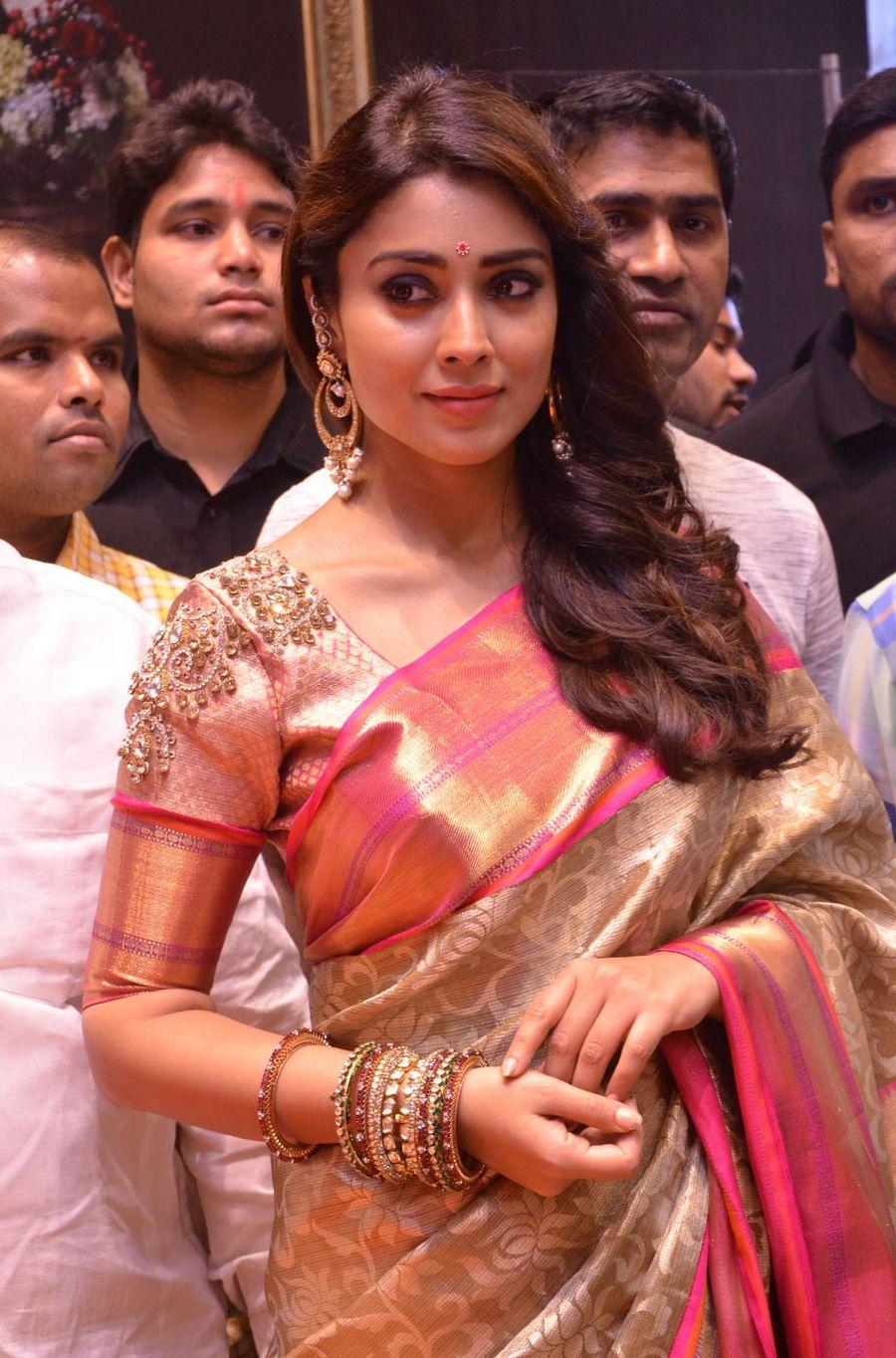 Shriya Saran Stills At VRK Silks Showroom Launch