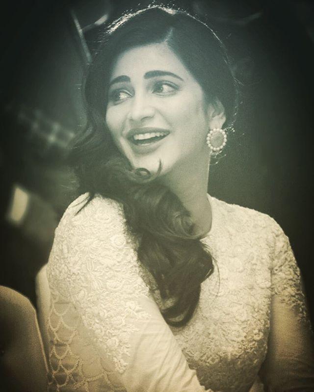 Shruti Haasan Latest Unseen Photos Gallery
