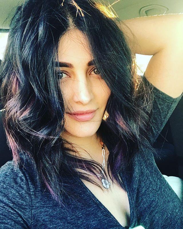 Shruti Haasan Latest Unseen Photos Gallery