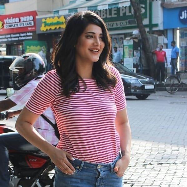 Shruti Haasan New Pics