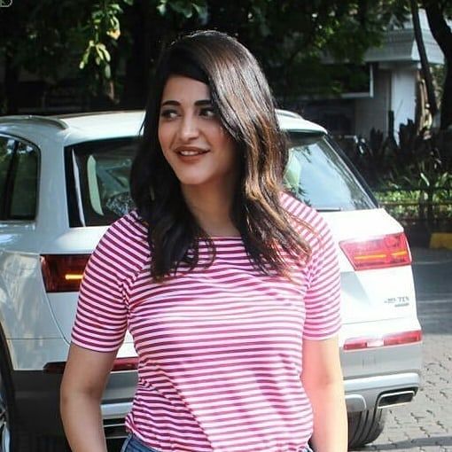 Shruti Haasan New Pics