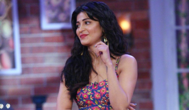Shruti Hassan Beautiful HD Wallpaper 2017