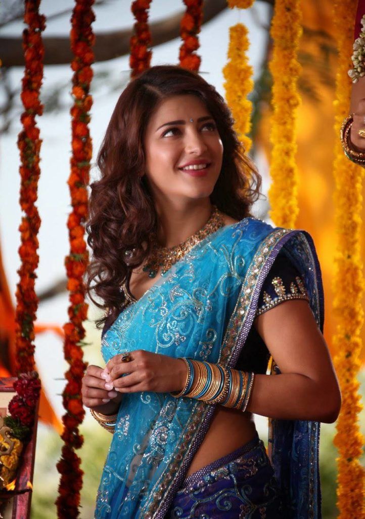 Shruti Hassan Beautiful HD Wallpaper 2017