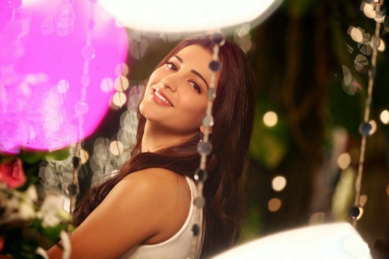 Shruti Hassan Beautiful HD Wallpaper 2017
