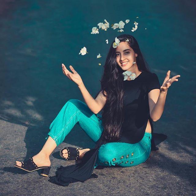 Simrat Kaur Latest Photoshoot Stills