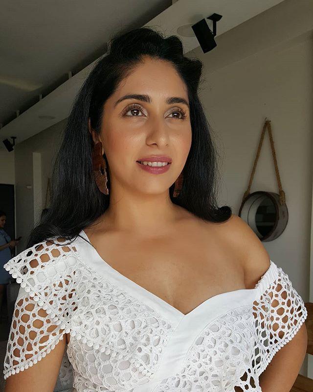 Singer Neha Bhasin Latest Unseen Photo Stills