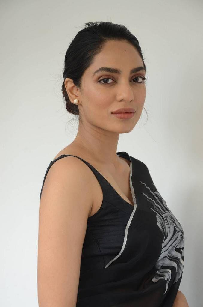 Sobhita Dhulipala Goodachari Movie Interview Stills