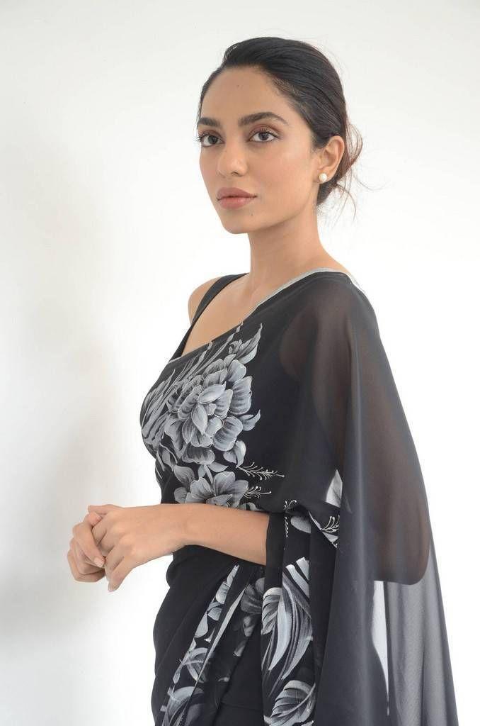 Sobhita Dhulipala Goodachari Movie Interview Stills