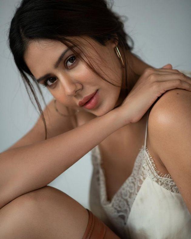 Sonam Bajwa Latest Hot Photoshoot Pics