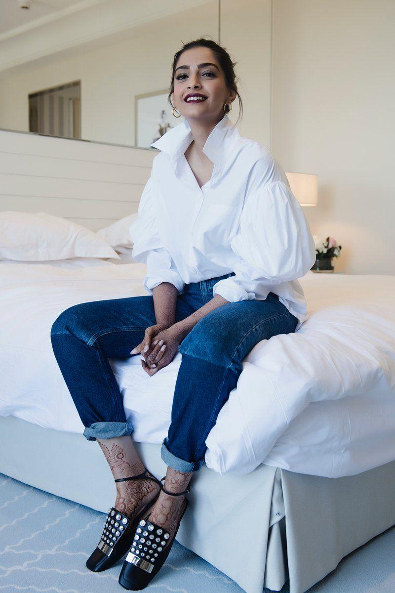 Sonam Kapoor Latest Photo Stills 2018