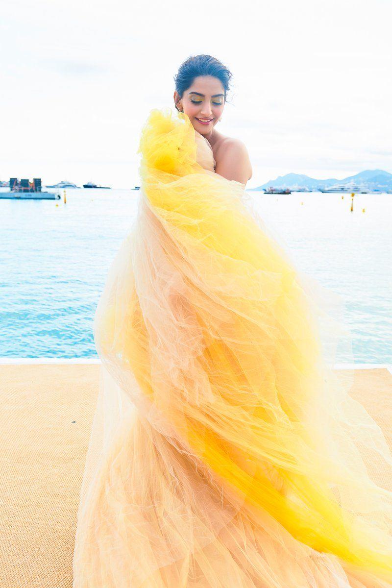 Sonam Kapoor Latest Photo Stills 2018