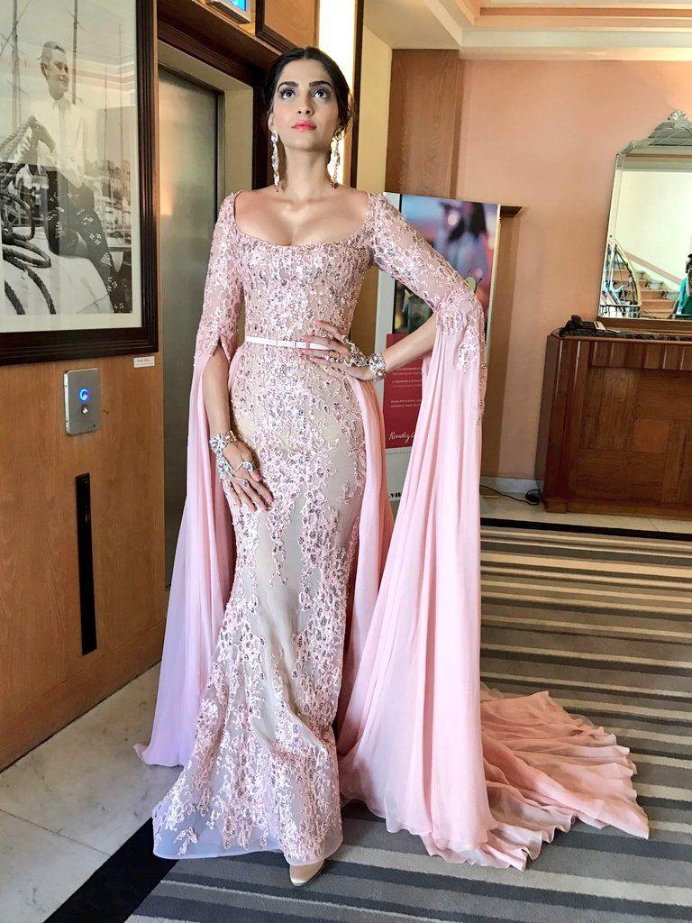 Sonam Kapoor hot dazzles in gold at the red carpet Cannes 2017 Photos