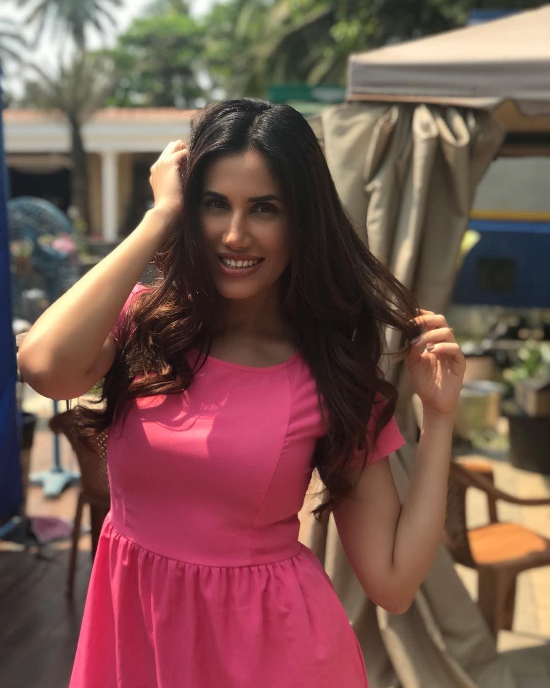 Sonnalli Seygall Photos Unseen Images That Will Make You Her Fan See