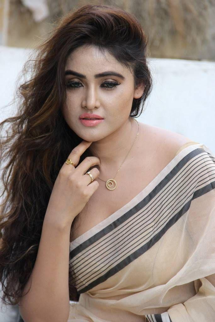 Sony Charishta Stills At Desire Exhibition & Sale Curtain Raiser 2017