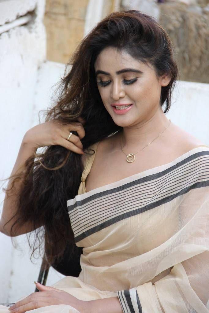 Sony Charishta Stills At Desire Exhibition & Sale Curtain Raiser 2017