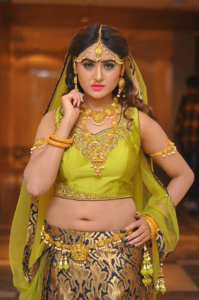 Sony Charishta Stills At Khwaaish Bridal Exhibition Launch