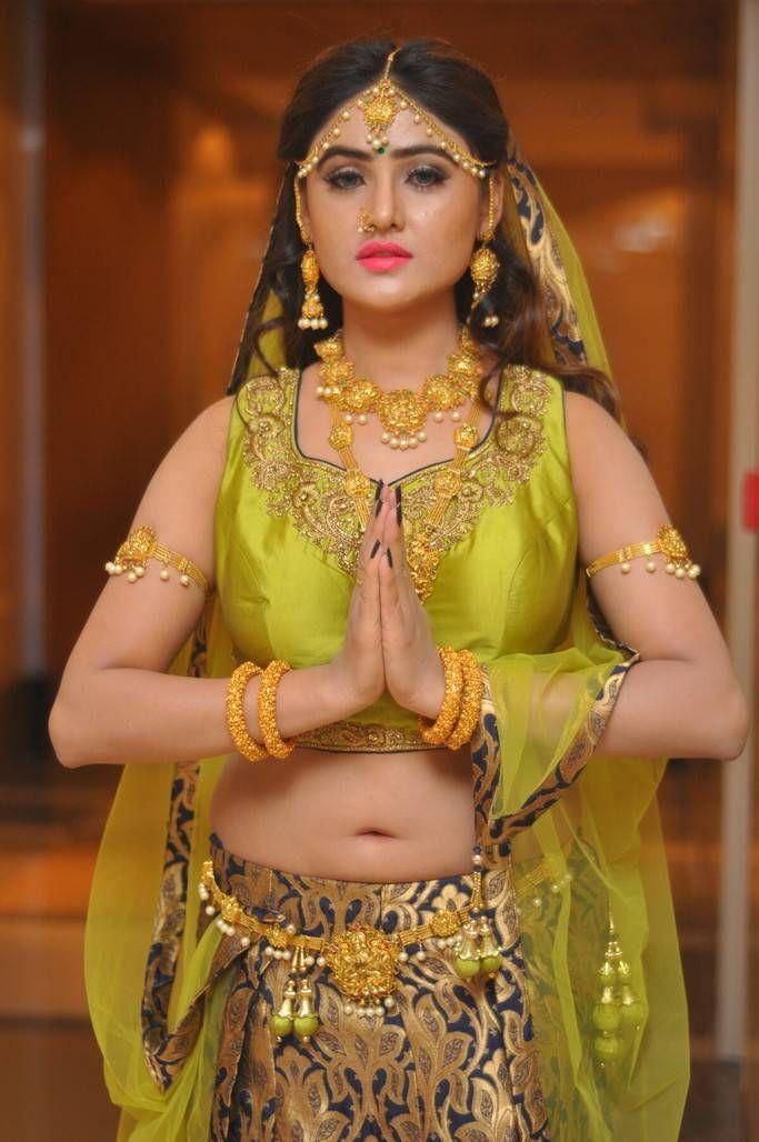 Sony Charishta Stills At Khwaaish Bridal Exhibition Launch