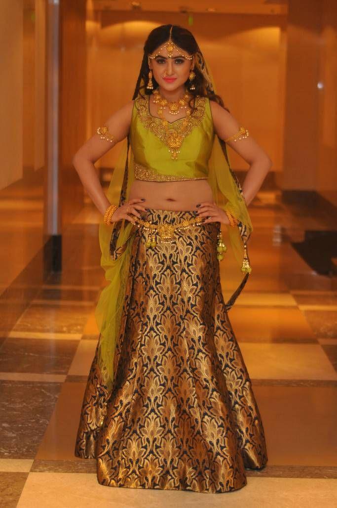 Sony Charishta Stills At Khwaaish Bridal Exhibition Launch