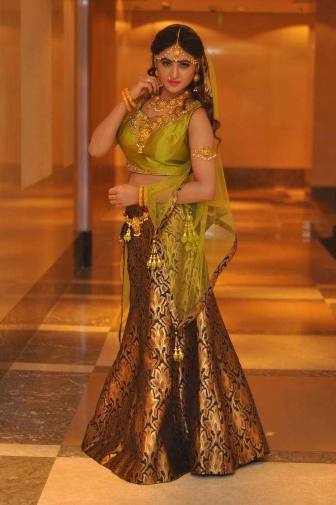 Sony Charishta Stills At Khwaaish Bridal Exhibition Launch