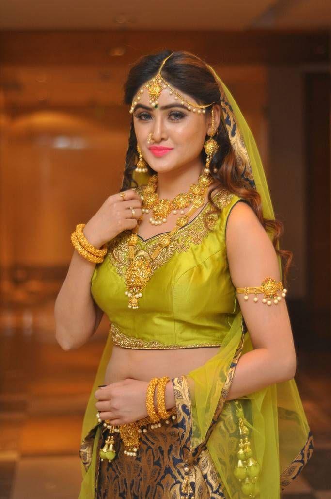 Sony Charishta Stills At Khwaaish Bridal Exhibition Launch