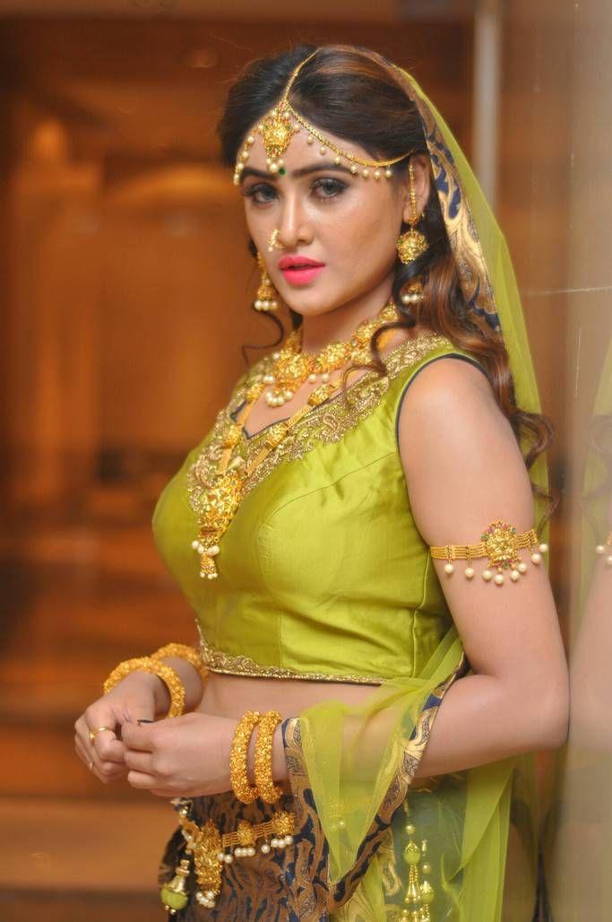 Sony Charishta Stills At Khwaaish Bridal Exhibition Launch
