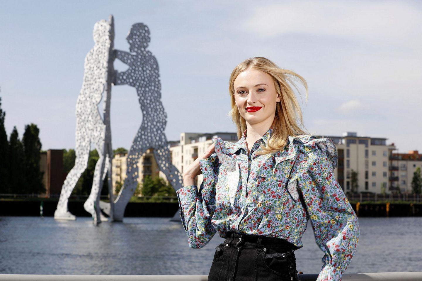 Sophie Turner X-Men Dark Phoenix Photocall in Berlin