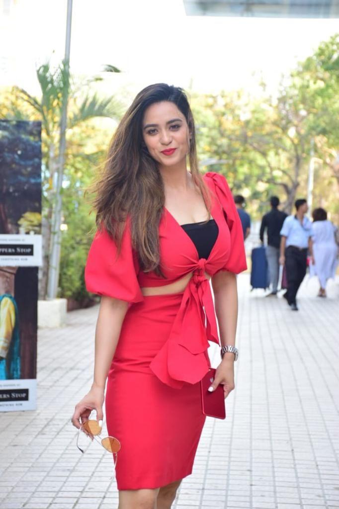 Soundarya Sharma Latest Clicks