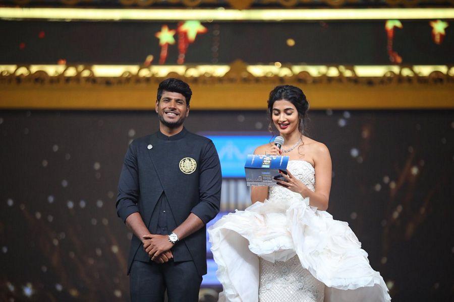 South Indian Actresses at SIIMA Awards Day 2 Photos