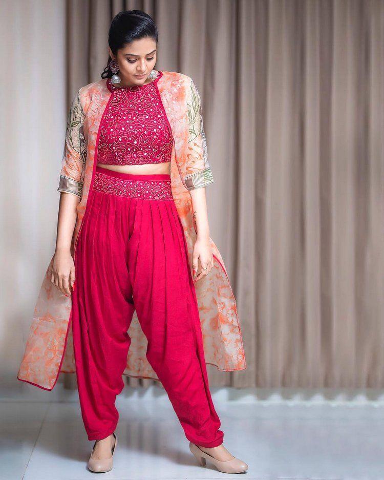 Sreemukhi Latest Beautiful Photos