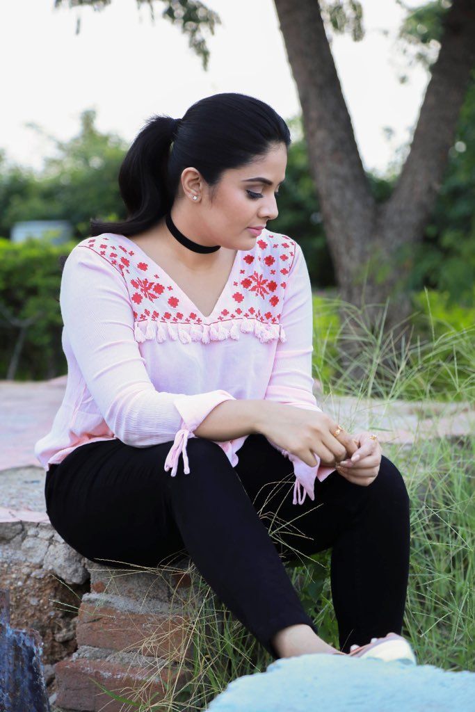 Sreemukhi New Images & Photos