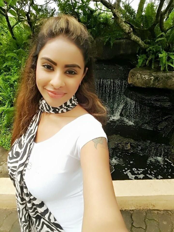Sri Reddy Pretty Photos