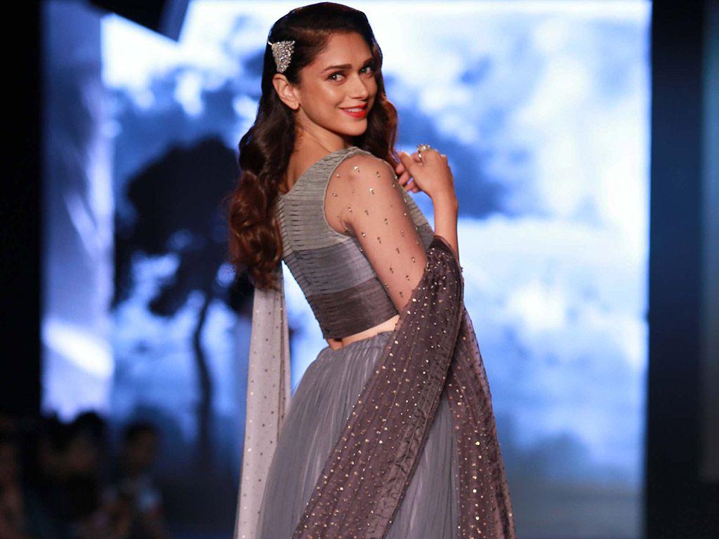 Stunning Actress Aditi Rao Hydari Latest Hot & Spicy Photoshoot Stills