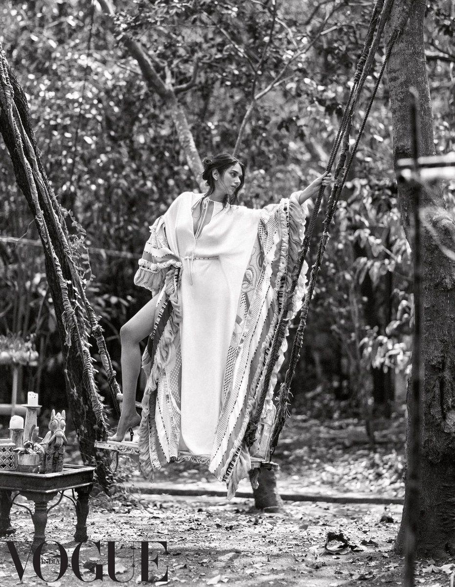 Stunning Actress Aditi Rao Hydari Latest Hot & Spicy Photoshoot Stills