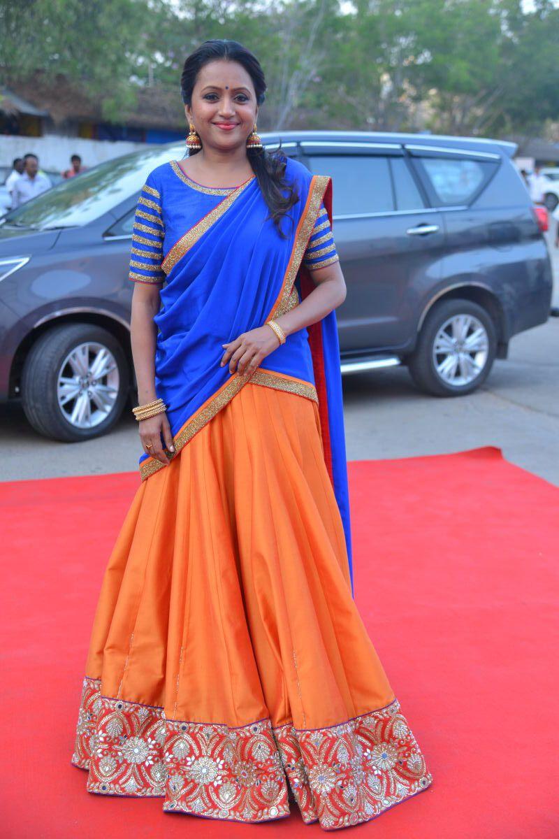 Suma Stills at Katamarayudu Pre Release Function